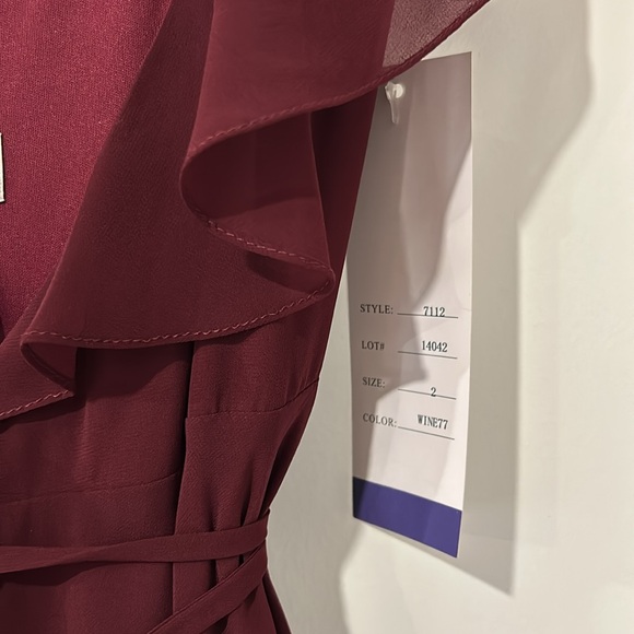 Bill Levkoff chiffon a-line gown with ruffled v-neck top and back wrap. Size 2 - Picture 7 of 7